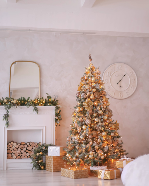 small living room christmas tree and garland diy