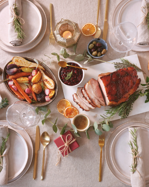 elegant thanksgiving table setting