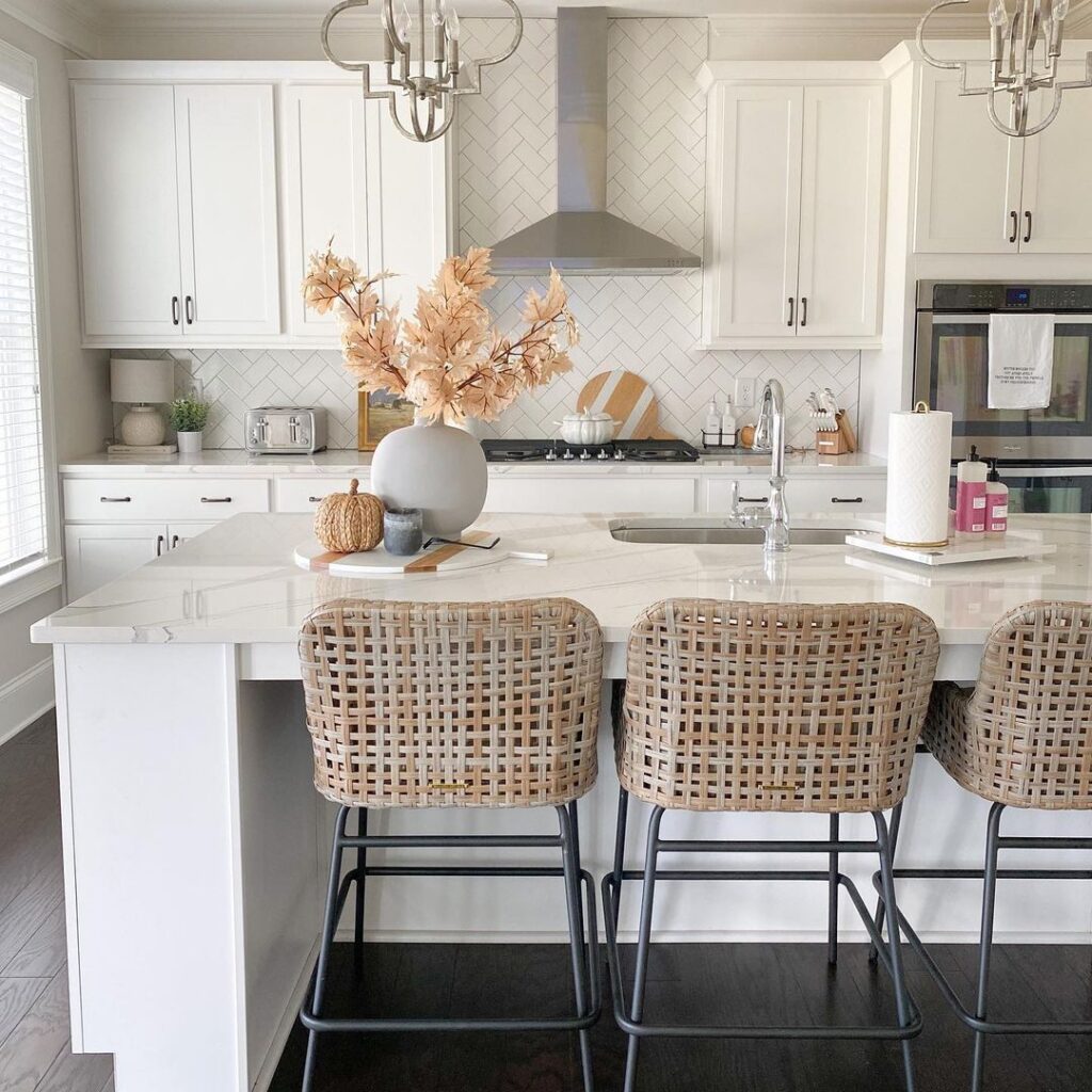 minimalist fall kitchen island decor