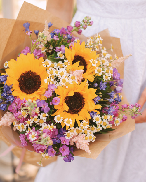 fall wedding flowers with sunflowers