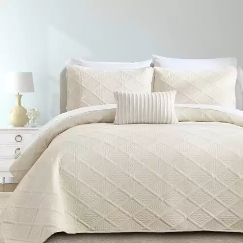 Beige Quilt Set King Size Lightweight Bedspread Ultrasonic Diamond Pattern Soft Microfiber Coverlet for All Season Modern Style 3 Piece Bed Cover Sets with 2 Pillow Shams (106"x96")