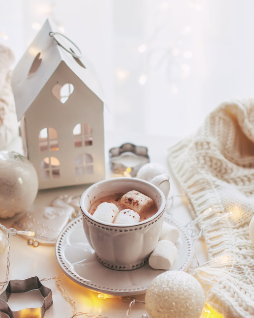 white table decor