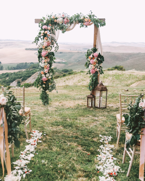 simple ceremony arch