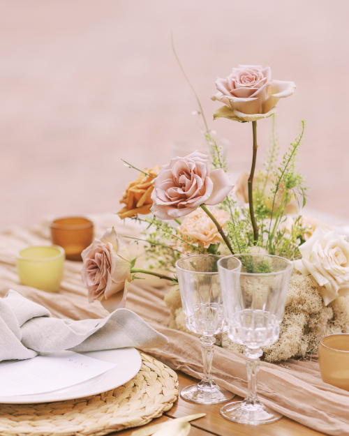 simple wedding table setting