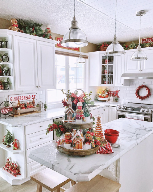 gingerbread christmas decor