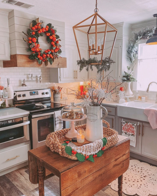 small kitchen christmas decor