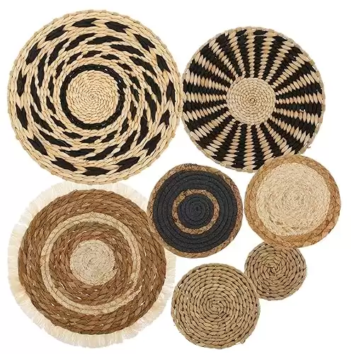 7 Pack Boho Wall Basket Decor, Hanging Woven Wall Basket Decor, Seagrass Rattan Wicker Boho Wall Decor, Round Flat Seagrass Baskets Wall Art, Round Wall Art for Farmhouse Bedroom Living Room Display