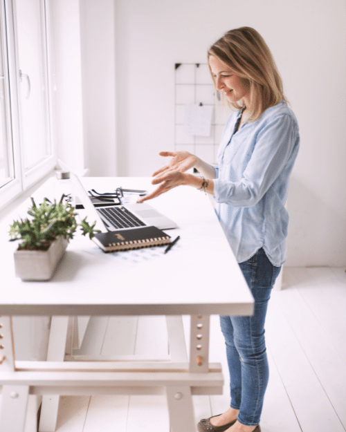 standing desk aesthetic